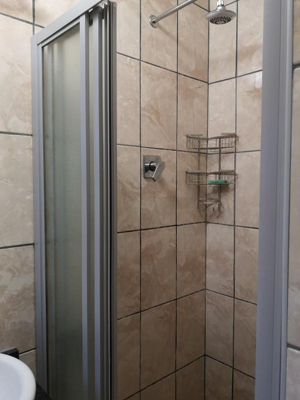 To Let 1 Bedroom Property for Rent in Amanzimtoti KwaZulu-Natal