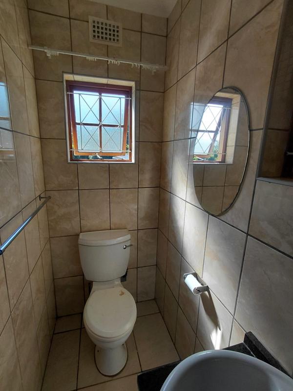 To Let 1 Bedroom Property for Rent in Amanzimtoti KwaZulu-Natal