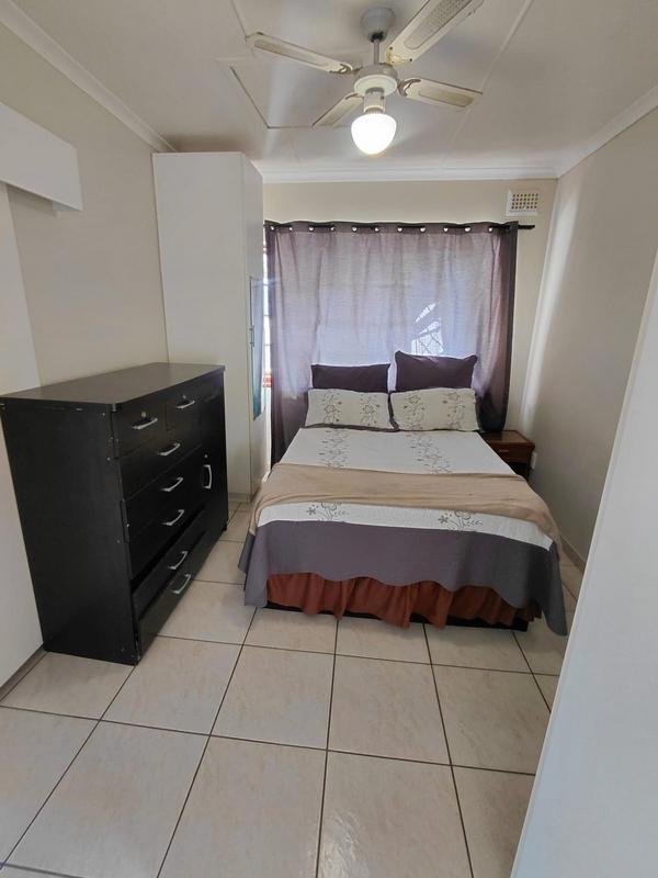 To Let 1 Bedroom Property for Rent in Amanzimtoti KwaZulu-Natal