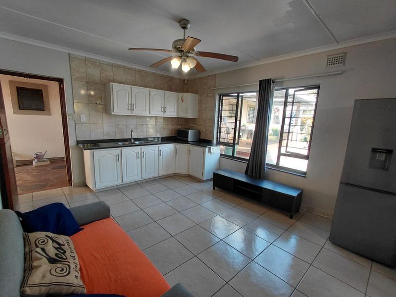 To Let 1 Bedroom Property for Rent in Amanzimtoti KwaZulu-Natal