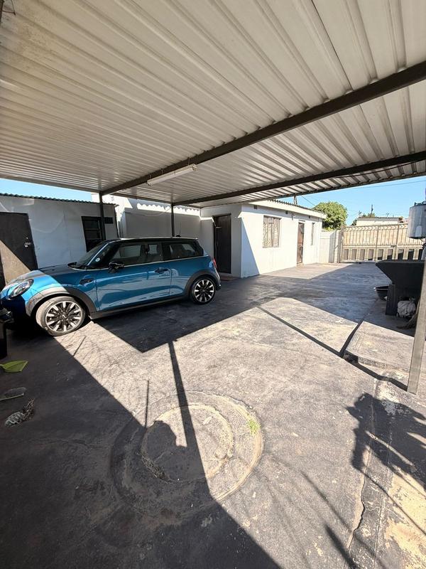 4 Bedroom Property for Sale in Ntuzuma KwaZulu-Natal
