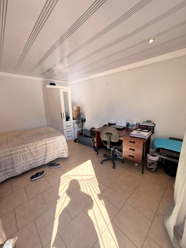 4 Bedroom Property for Sale in Ntuzuma KwaZulu-Natal