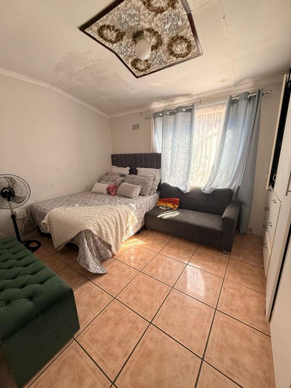 4 Bedroom Property for Sale in Ntuzuma KwaZulu-Natal