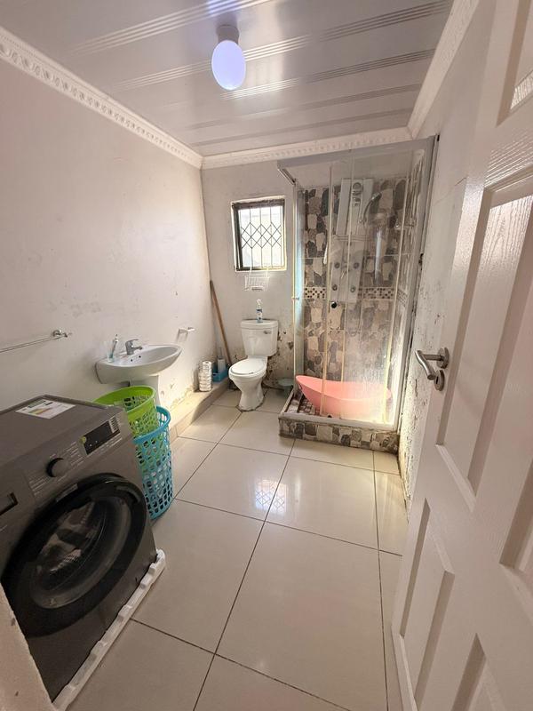 4 Bedroom Property for Sale in Ntuzuma KwaZulu-Natal