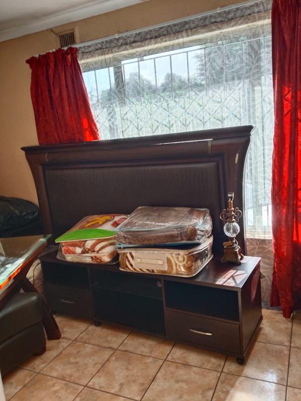 3 Bedroom Property for Sale in Kwandengezi KwaZulu-Natal