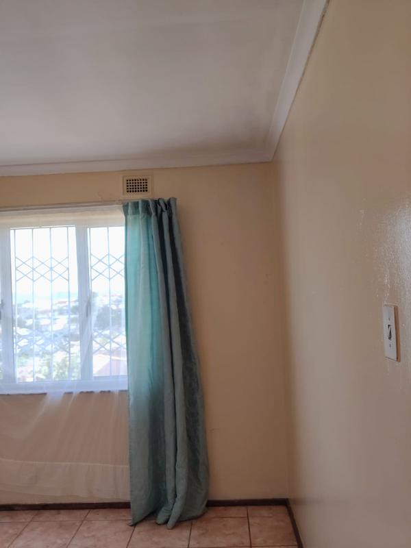 3 Bedroom Property for Sale in Kwandengezi KwaZulu-Natal