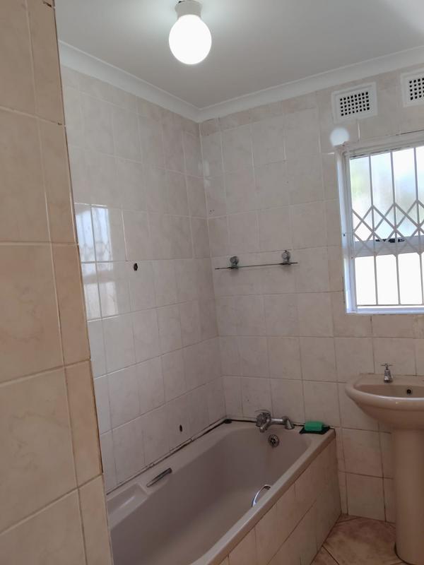 3 Bedroom Property for Sale in Kwandengezi KwaZulu-Natal