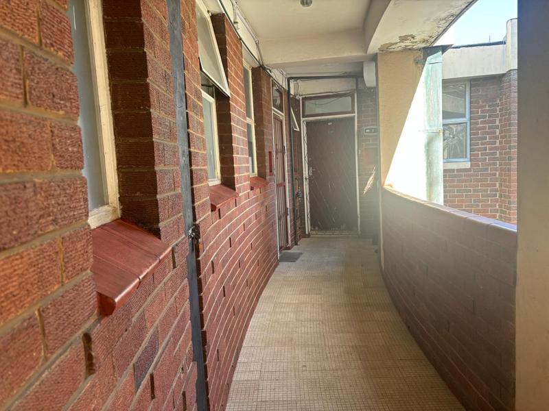 To Let 1 Bedroom Property for Rent in Esplanade KwaZulu-Natal