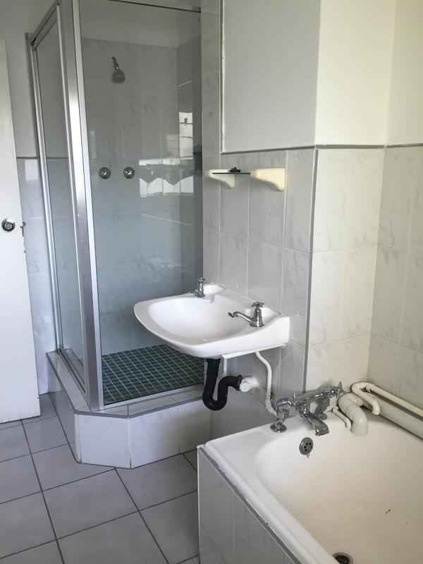 To Let 1 Bedroom Property for Rent in Esplanade KwaZulu-Natal