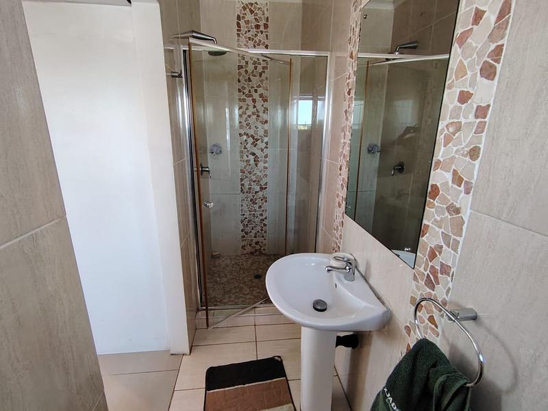 4 Bedroom Property for Sale in Somerset Park KwaZulu-Natal