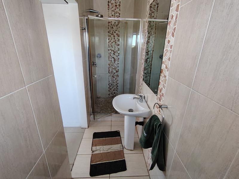 4 Bedroom Property for Sale in Somerset Park KwaZulu-Natal
