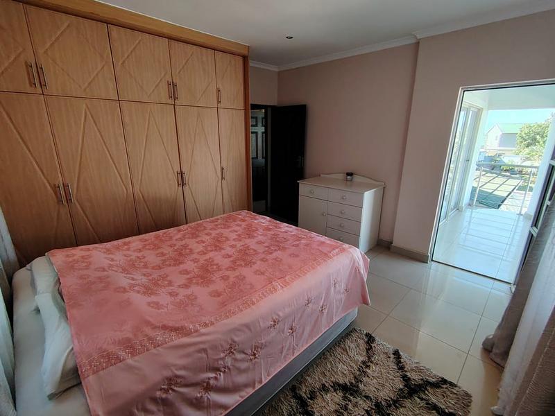 4 Bedroom Property for Sale in Somerset Park KwaZulu-Natal