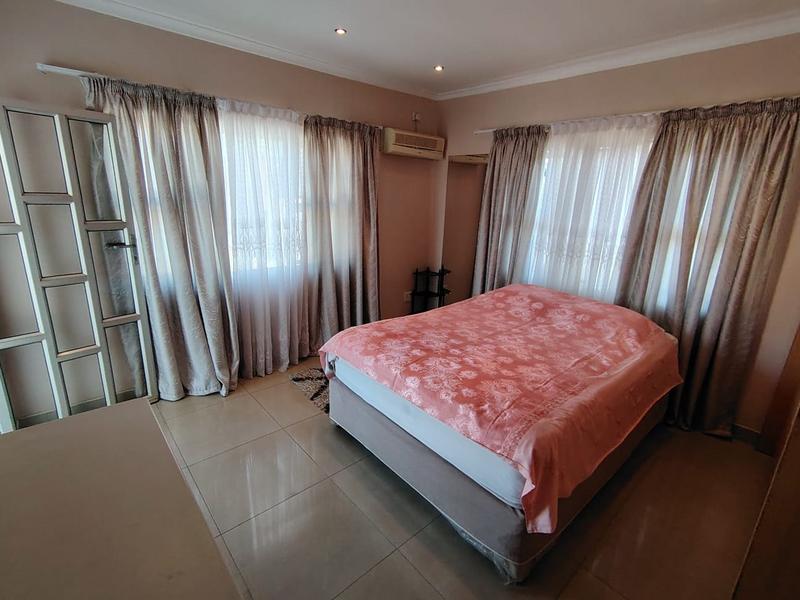 4 Bedroom Property for Sale in Somerset Park KwaZulu-Natal