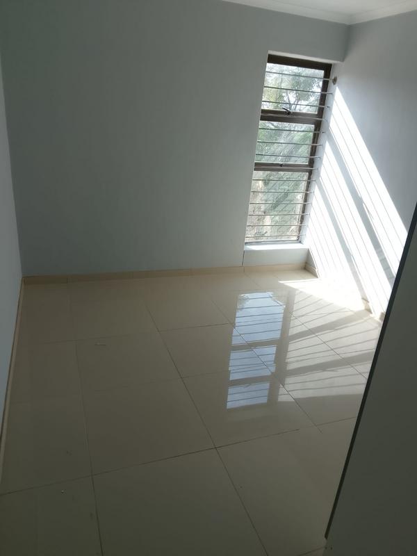 To Let 2 Bedroom Property for Rent in Overport KwaZulu-Natal