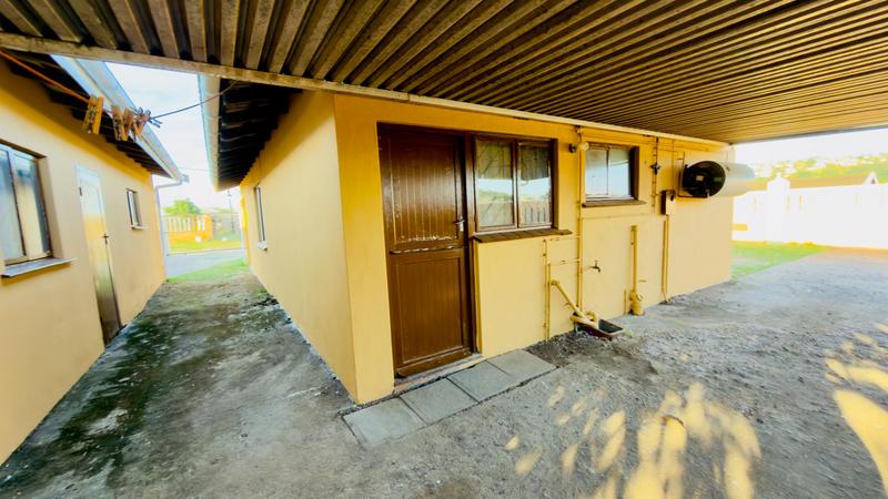 3 Bedroom Property for Sale in Kwamashu KwaZulu-Natal
