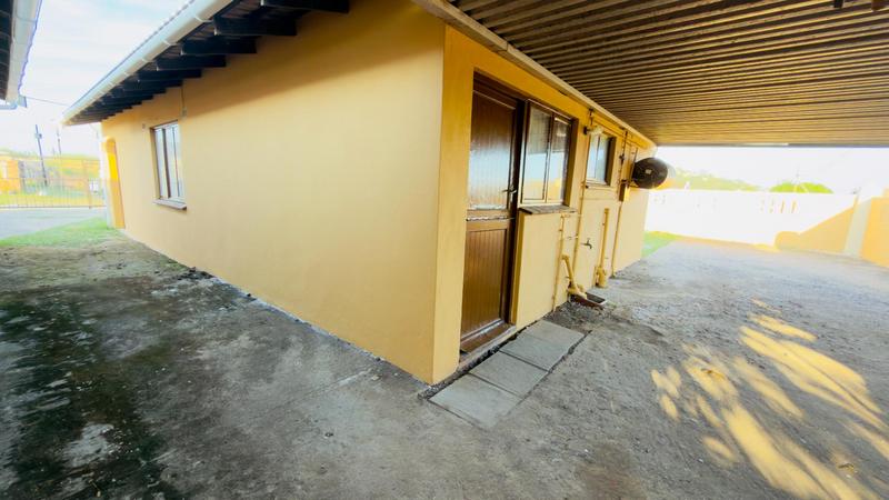 3 Bedroom Property for Sale in Kwamashu KwaZulu-Natal