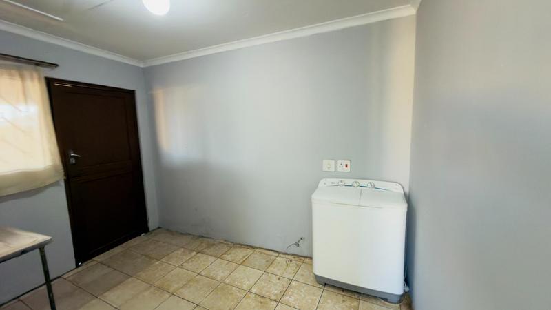 3 Bedroom Property for Sale in Kwamashu KwaZulu-Natal