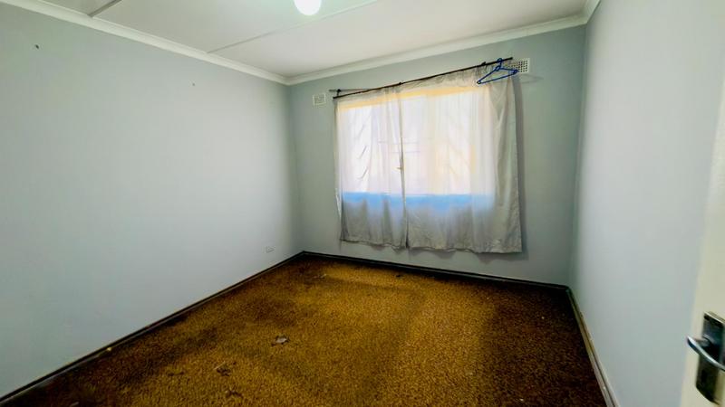 3 Bedroom Property for Sale in Kwamashu KwaZulu-Natal