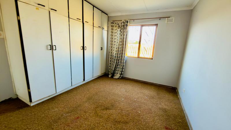 3 Bedroom Property for Sale in Kwamashu KwaZulu-Natal