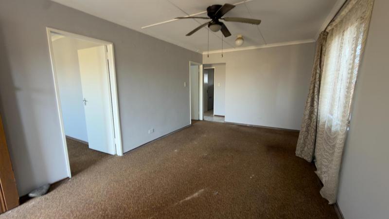 3 Bedroom Property for Sale in Kwamashu KwaZulu-Natal