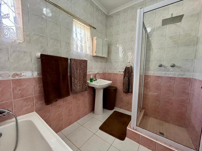 4 Bedroom Property for Sale in Hillary KwaZulu-Natal