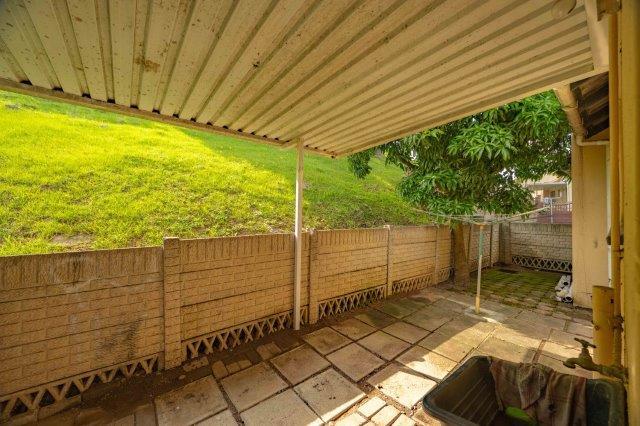 1 Bedroom Property for Sale in Queensburgh KwaZulu-Natal