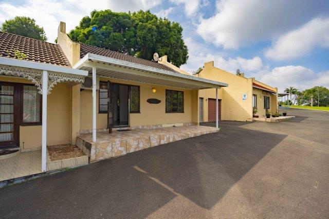1 Bedroom Property for Sale in Queensburgh KwaZulu-Natal