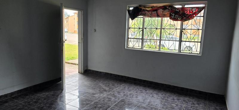 2 Bedroom Property for Sale in Umzinto KwaZulu-Natal