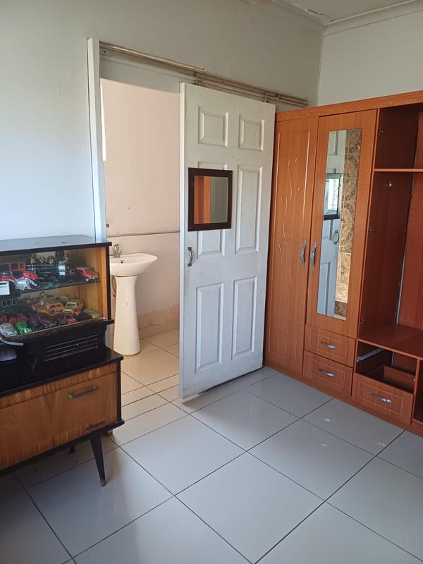 To Let 3 Bedroom Property for Rent in Wentworth KwaZulu-Natal
