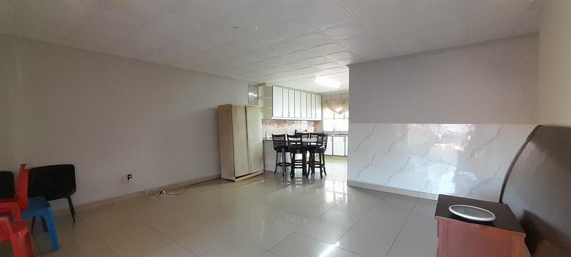 To Let 3 Bedroom Property for Rent in Wentworth KwaZulu-Natal