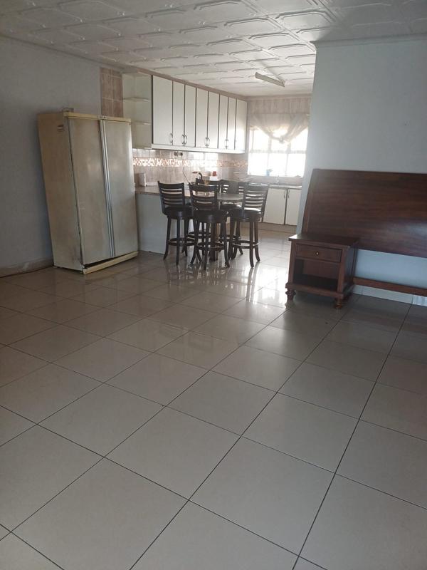 To Let 3 Bedroom Property for Rent in Wentworth KwaZulu-Natal