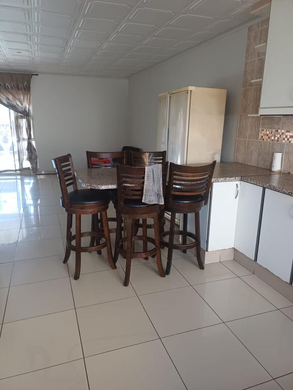 To Let 3 Bedroom Property for Rent in Wentworth KwaZulu-Natal