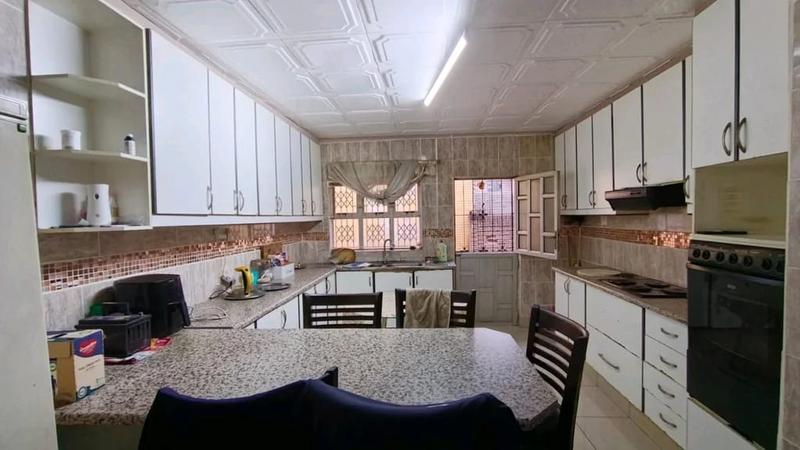 To Let 3 Bedroom Property for Rent in Wentworth KwaZulu-Natal