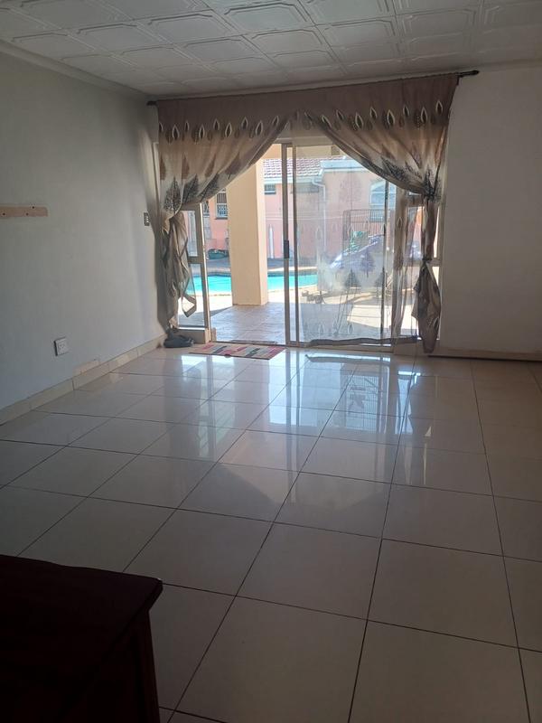 To Let 3 Bedroom Property for Rent in Wentworth KwaZulu-Natal