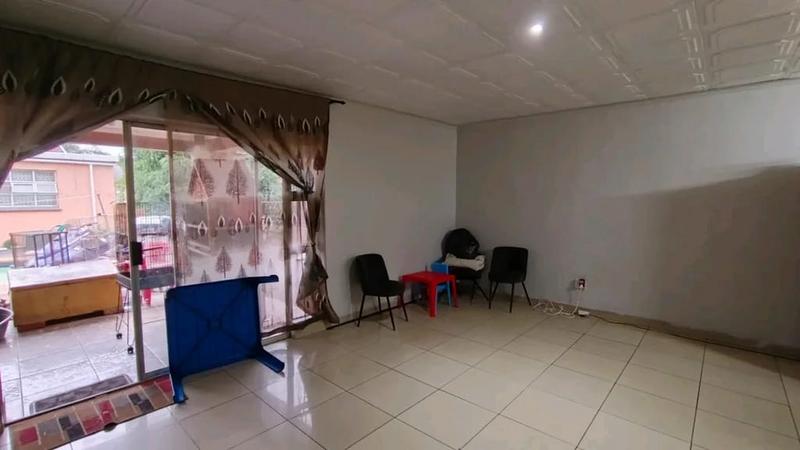 To Let 3 Bedroom Property for Rent in Wentworth KwaZulu-Natal