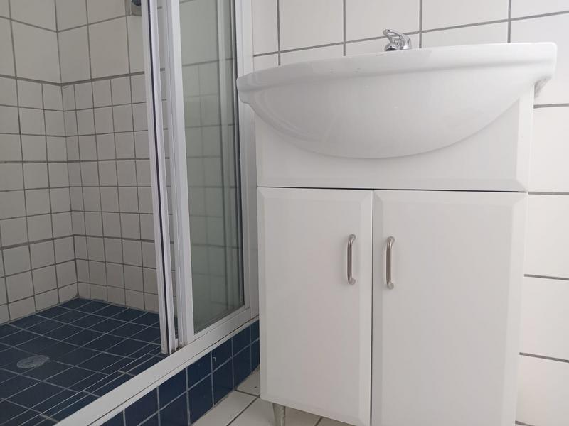3 Bedroom Property for Sale in Uvongo KwaZulu-Natal