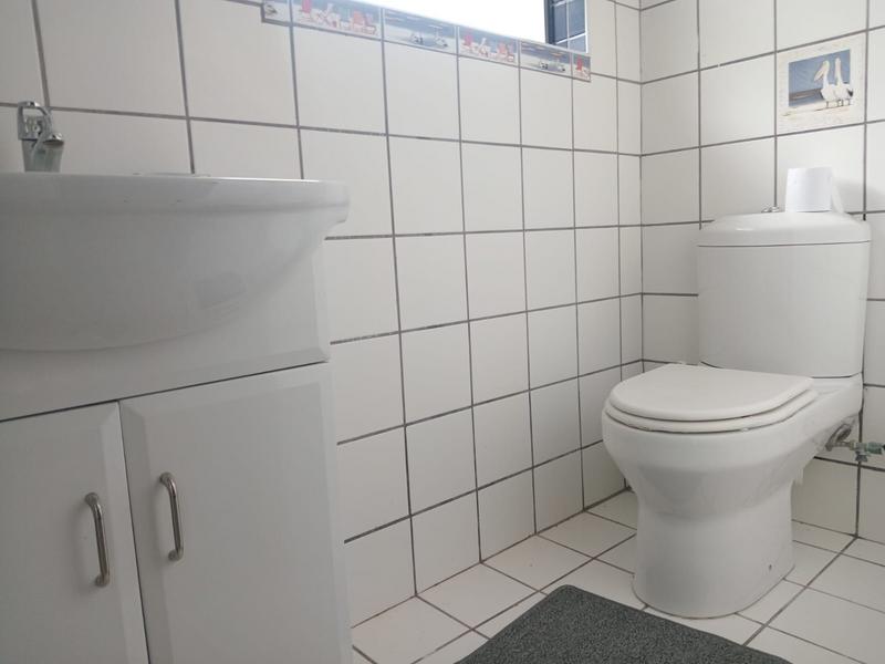 3 Bedroom Property for Sale in Uvongo KwaZulu-Natal