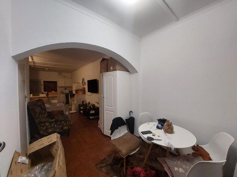 1 Bedroom Property for Sale in Lawrence Rocks KwaZulu-Natal