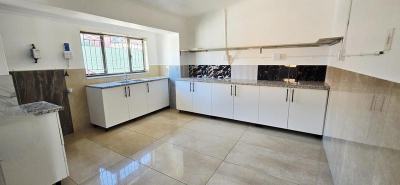 To Let 1 Bedroom Property for Rent in Crossmoor KwaZulu-Natal
