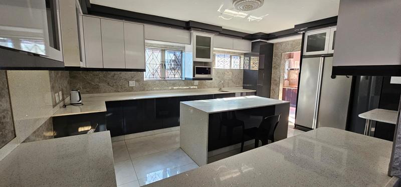 4 Bedroom Property for Sale in Park Rynie KwaZulu-Natal