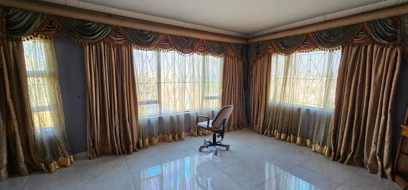 4 Bedroom Property for Sale in Park Rynie KwaZulu-Natal