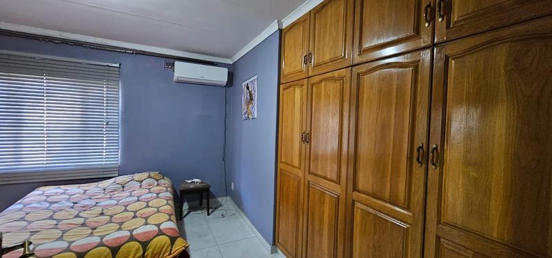 4 Bedroom Property for Sale in Park Rynie KwaZulu-Natal