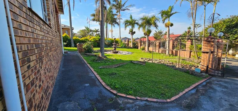 4 Bedroom Property for Sale in Park Rynie KwaZulu-Natal
