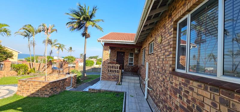 4 Bedroom Property for Sale in Park Rynie KwaZulu-Natal
