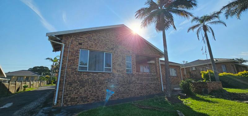 4 Bedroom Property for Sale in Park Rynie KwaZulu-Natal