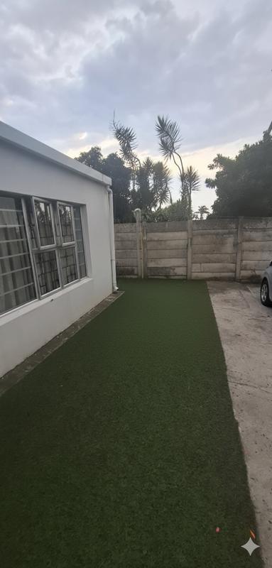 To Let 2 Bedroom Property for Rent in Sherwood KwaZulu-Natal
