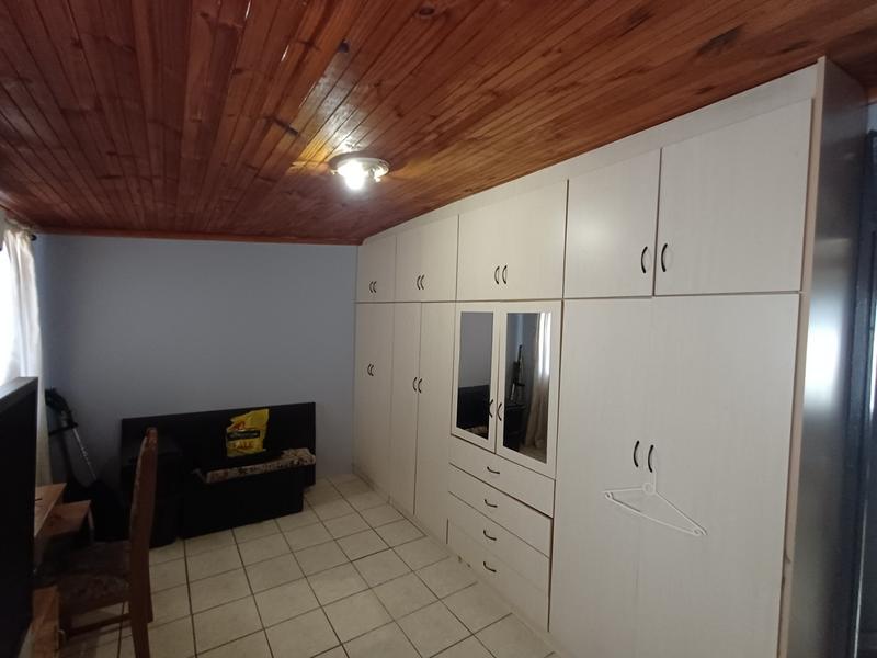 2 Bedroom Property for Sale in Stonebridge KwaZulu-Natal