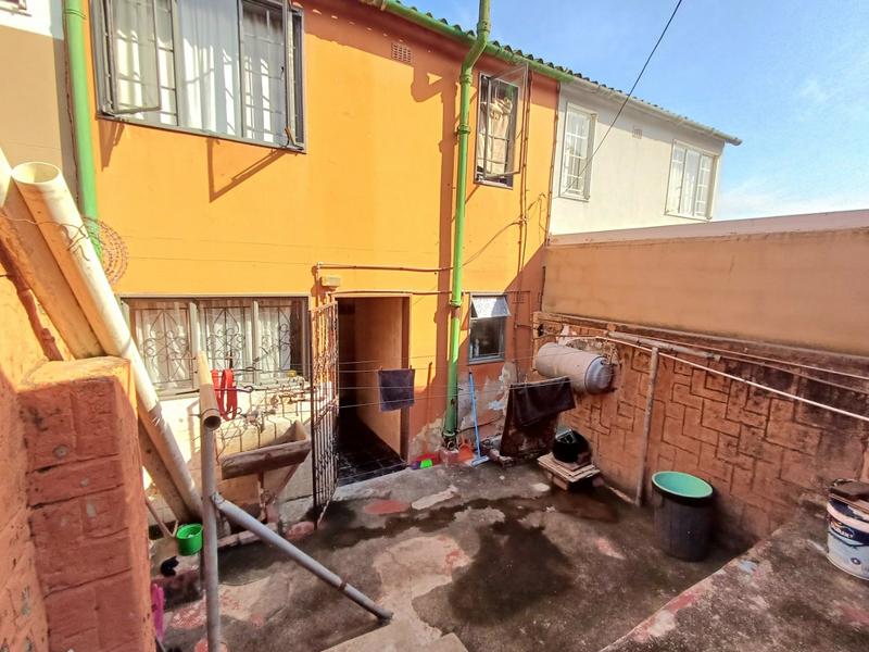 2 Bedroom Property for Sale in Stonebridge KwaZulu-Natal