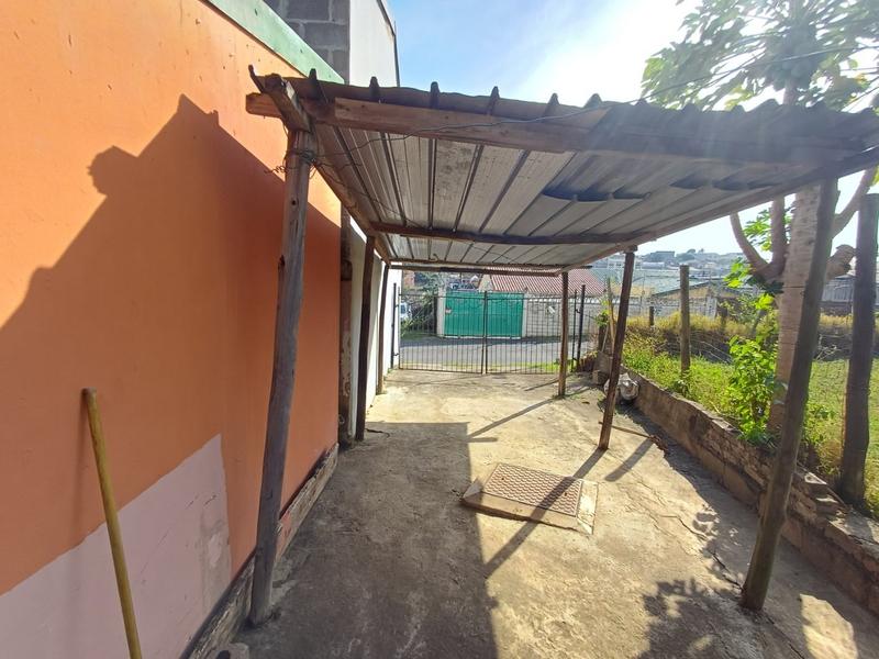 2 Bedroom Property for Sale in Stonebridge KwaZulu-Natal