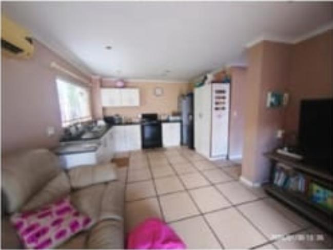 To Let 3 Bedroom Property for Rent in Dawncliffe KwaZulu-Natal